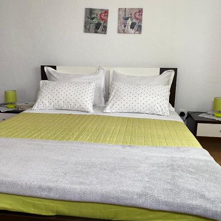 Apartment Carmen Трогир Экстерьер фото