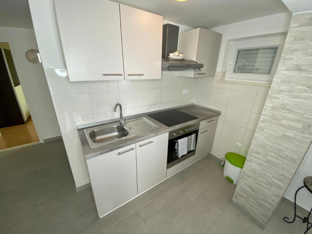 Apartment Carmen Трогир Экстерьер фото