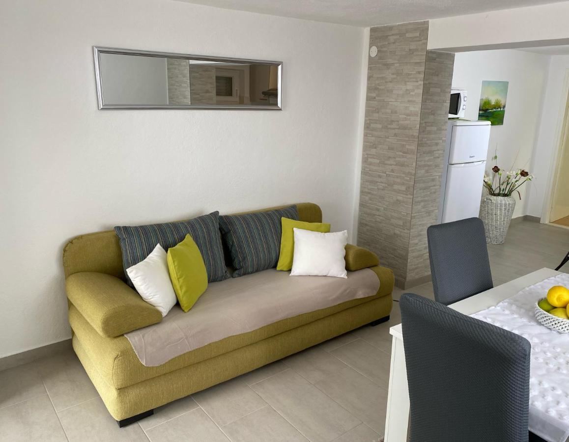 Apartment Carmen Трогир Экстерьер фото