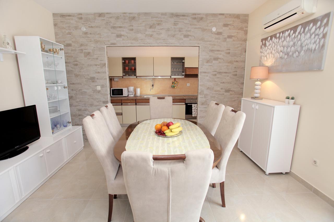 Apartment Carmen Трогир Экстерьер фото