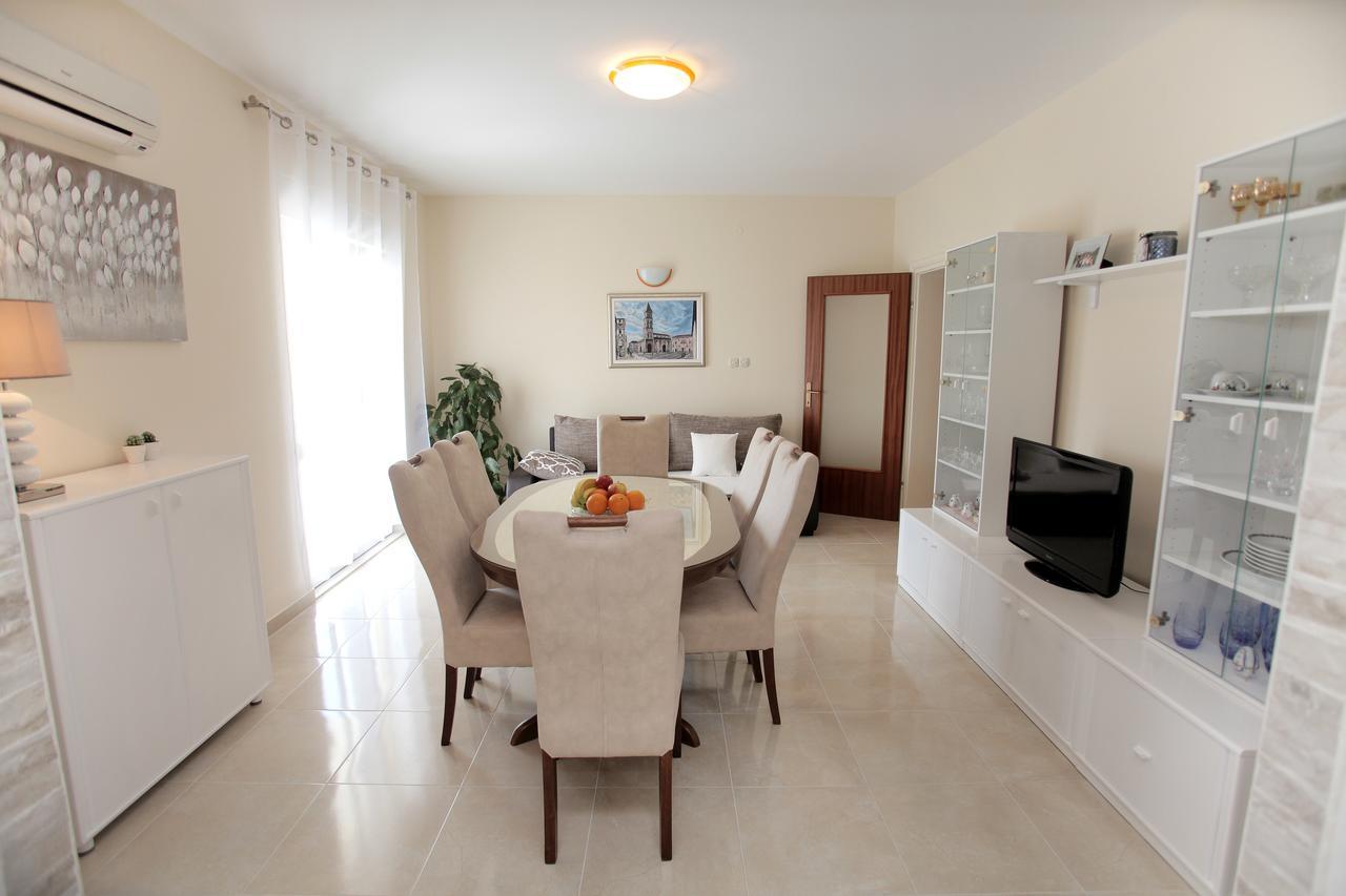Apartment Carmen Трогир Экстерьер фото