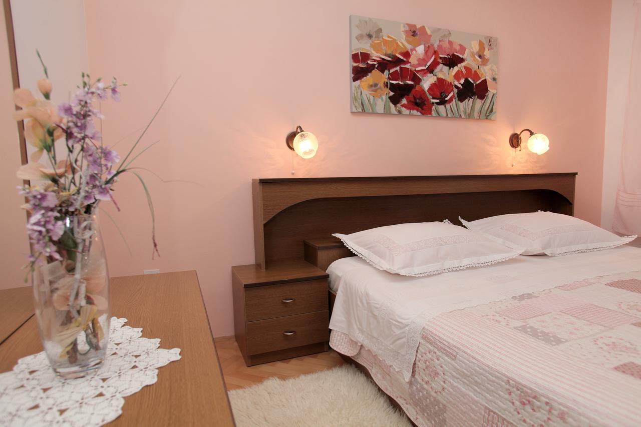Apartment Carmen Трогир Экстерьер фото
